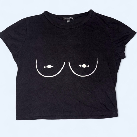 Fashion Nova Tops - Fashion Nova Black Graphic Crop Top Edgy Minimal Line Art Tee Size XL
